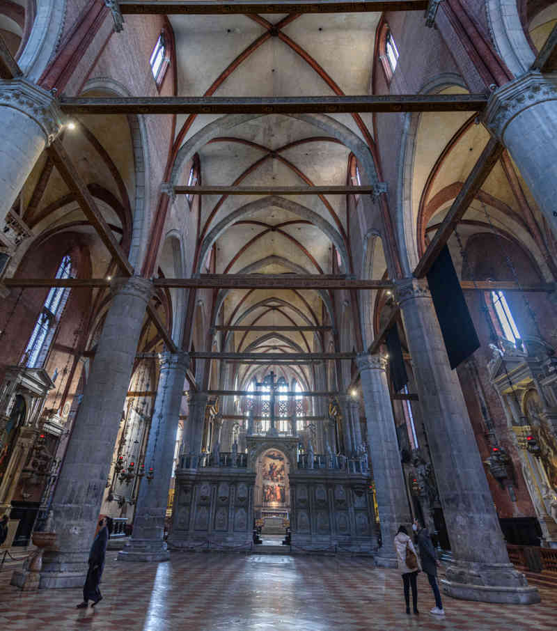 Italia - Venecia 123 - basílica Santa María Gloriosa dei Frari.jpg